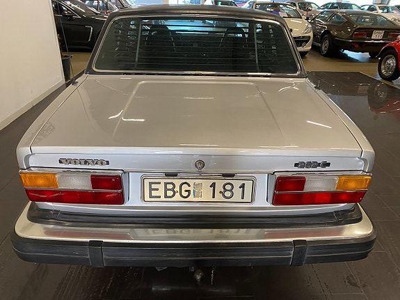 Volvo 262 3 of 30