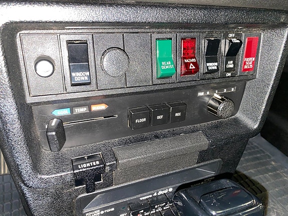 Volvo 262 25 of 30