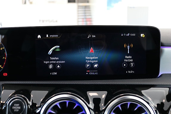 Mercedes-Benz A35 19 of 25