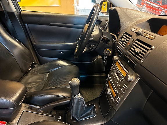 Toyota Avensis 14 of 17
