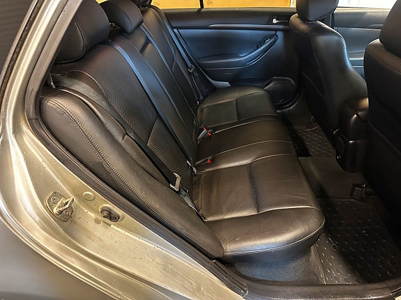 Toyota Avensis 17 of 17
