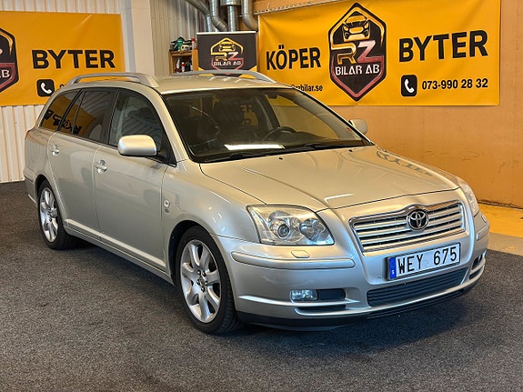 Toyota Avensis 3 of 5