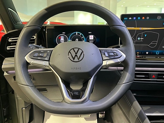 Volkswagen Tiguan 18 of 21