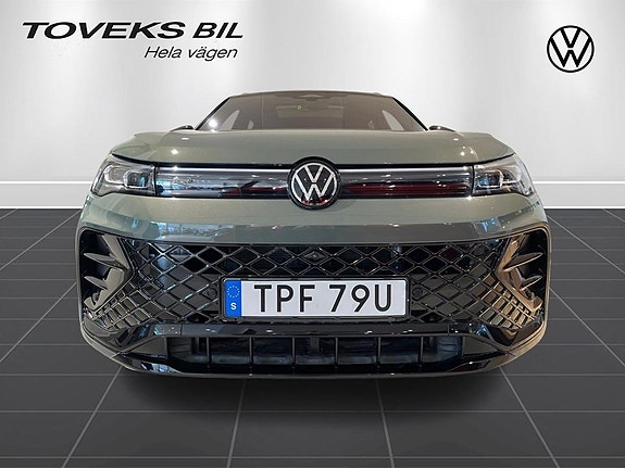 Volkswagen Tiguan 4 of 5