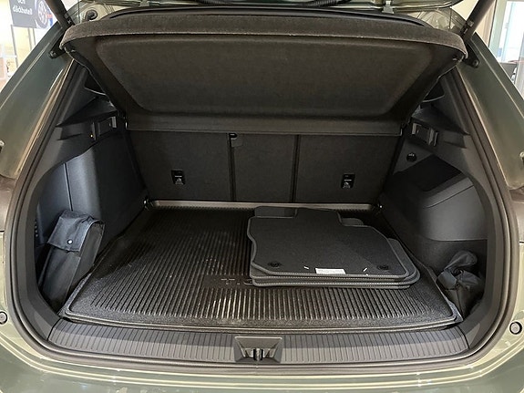 Volkswagen Tiguan 21 of 21
