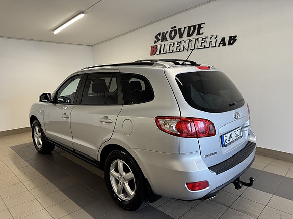 Hyundai Santa Fe 3 of 9