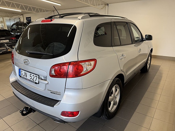 Hyundai Santa Fe 5 of 9