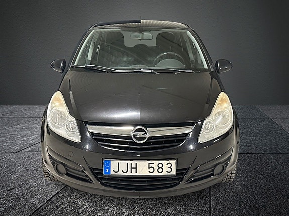 Opel Corsa 2 of 5