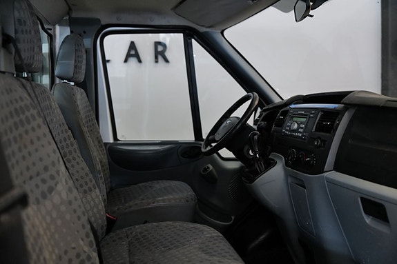 Ford Transit 7 of 8