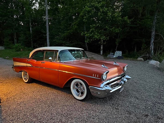 Chevrolet Bel Air 2 of 5