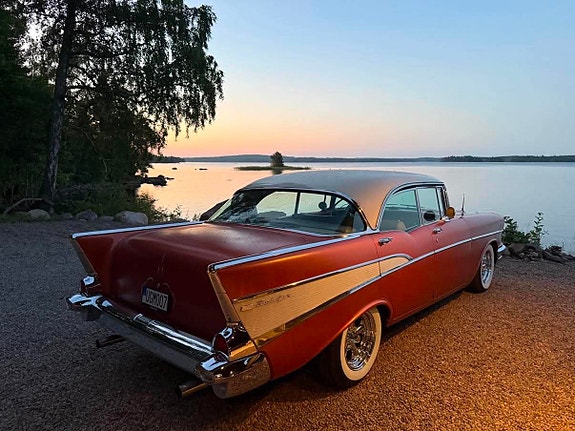 Chevrolet Bel Air 2 of 6