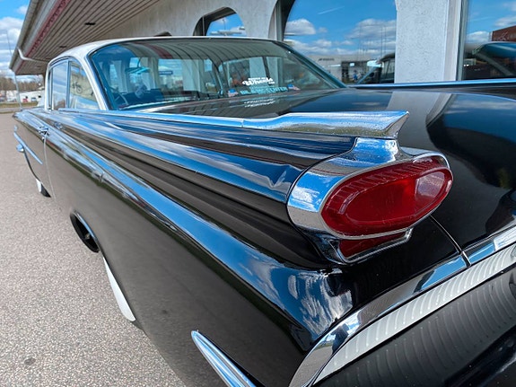 Oldsmobile 88 22 of 30