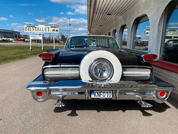 Oldsmobile 88 20 of 30