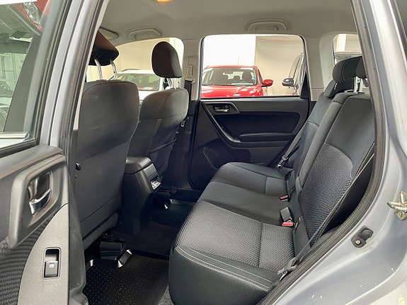 Subaru Forester 15 of 21