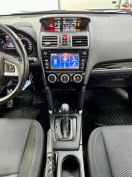 Subaru Forester 9 of 21