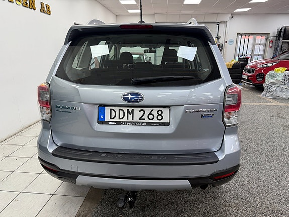 Subaru Forester 16 of 21