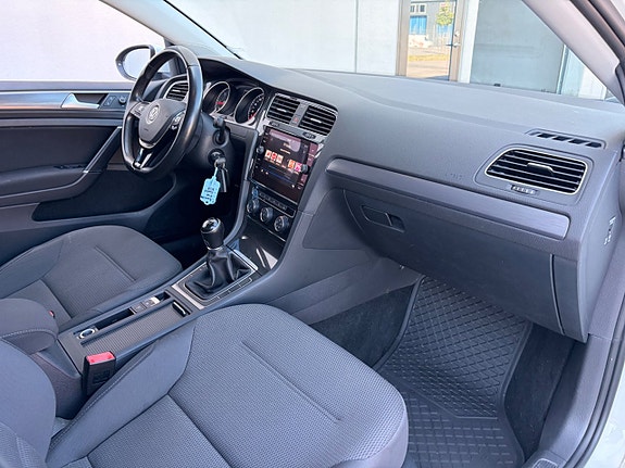 Volkswagen Golf I 4 of 15