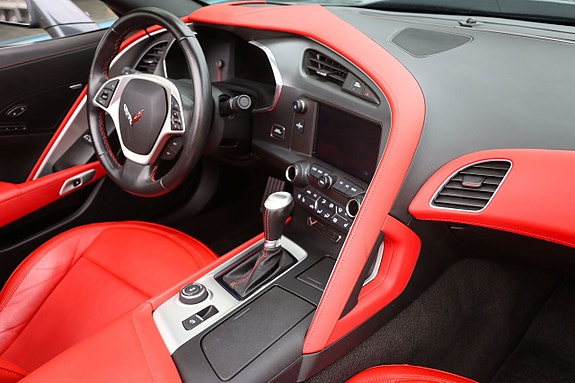 Chevrolet Corvette 12 of 21