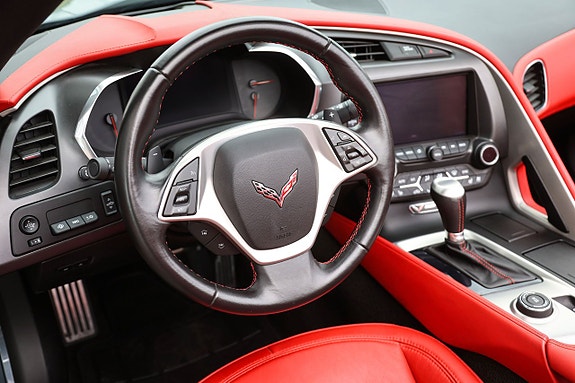 Chevrolet Corvette 15 of 21