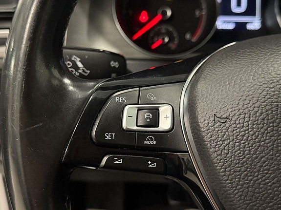 Volkswagen Golf VII 15 of 22