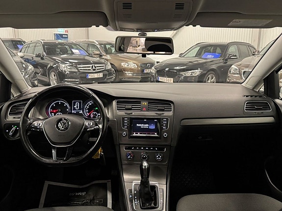 Volkswagen Golf VII 13 of 22