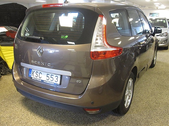 Renault Grand Scenic III 4 of 5