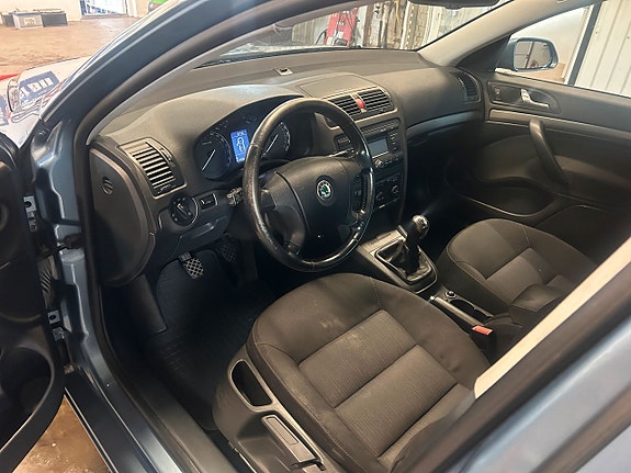 Skoda Octavia 5 of 5
