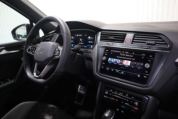 Volkswagen Tiguan 12 of 23