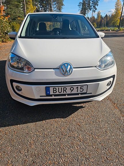 Volkswagen UP! 9 of 18