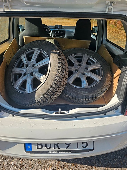 Volkswagen UP! 5 of 5