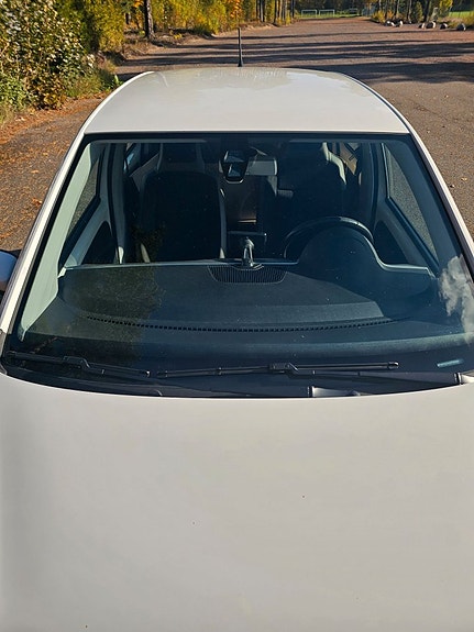 Volkswagen UP! 12 of 18