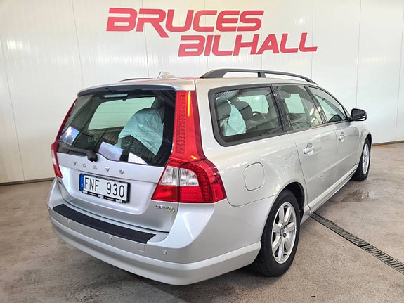 Volvo V70 5 of 11