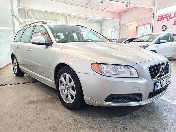 Volvo V70 7 of 11