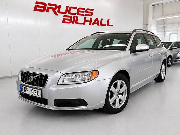 Volvo V70 3 of 9
