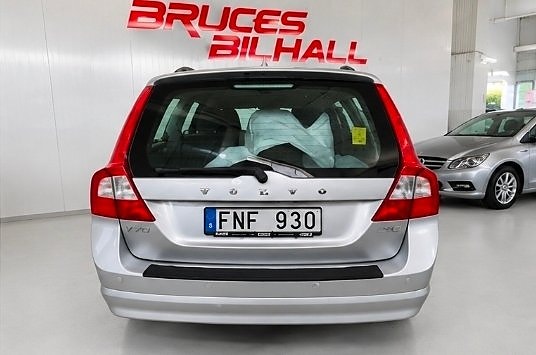 Volvo V70 4 of 9