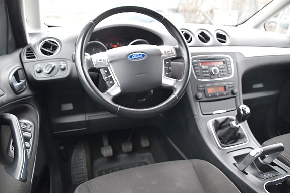 Ford Galaxy 7 of 20
