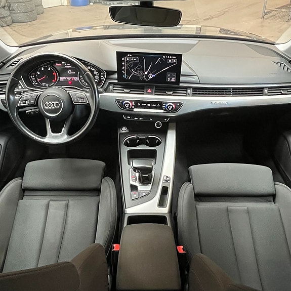 Audi A4 9 of 12