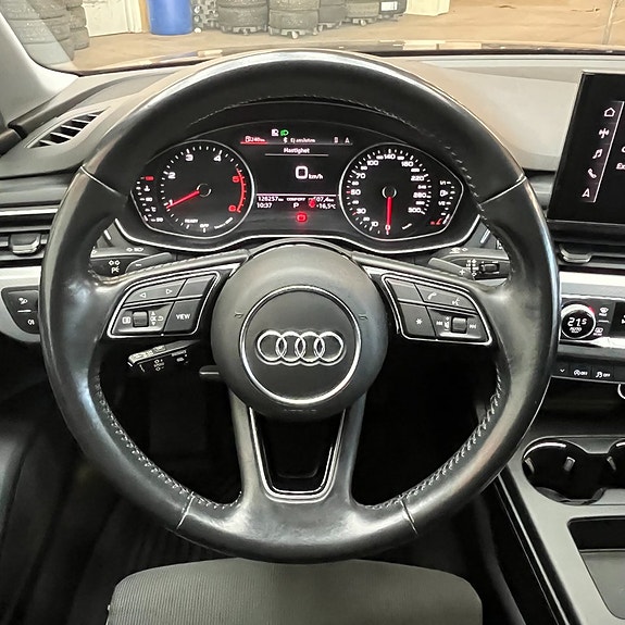 Audi A4 10 of 12