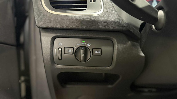 Volvo V40 15 of 27
