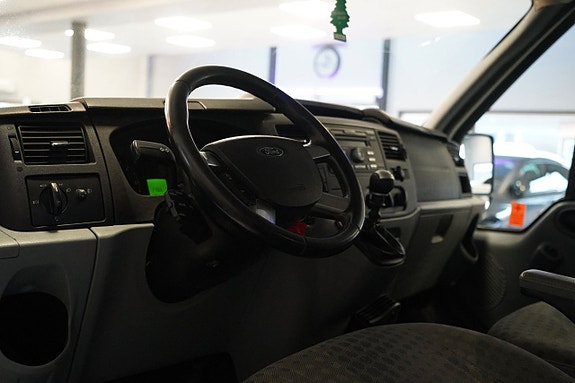 Ford Transit 7 of 11