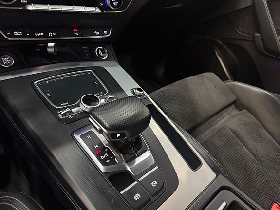 Audi Q5 14 of 25