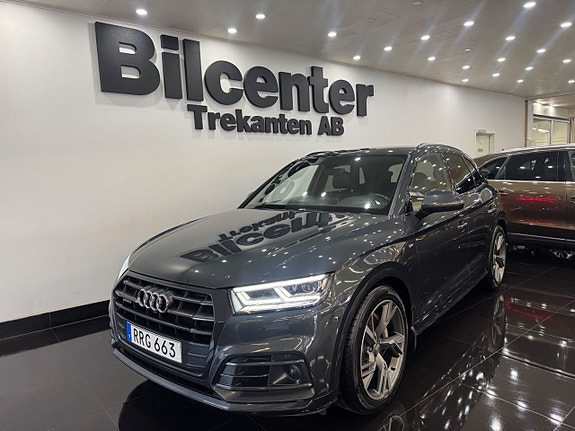 Audi Q5 2 of 5