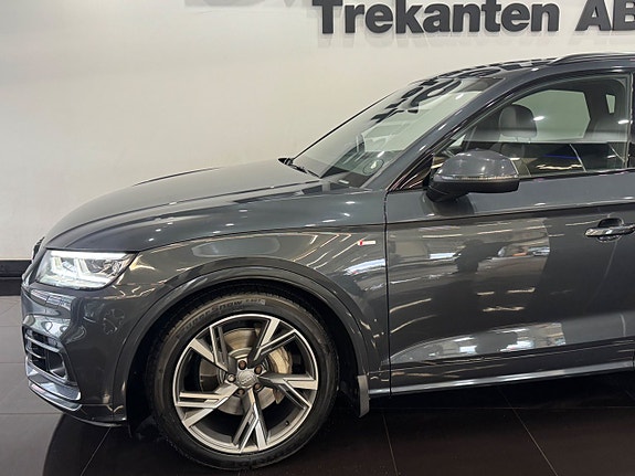 Audi Q5 4 of 5