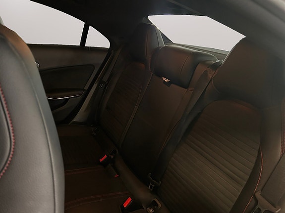 Mercedes-Benz CLA200 d 12 of 22