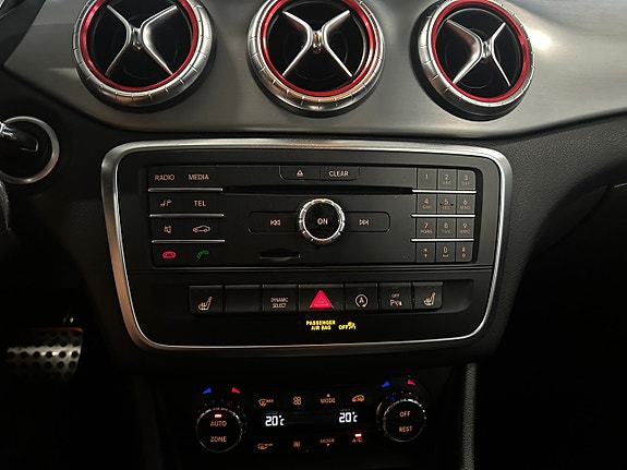 Mercedes-Benz CLA200 d 18 of 22
