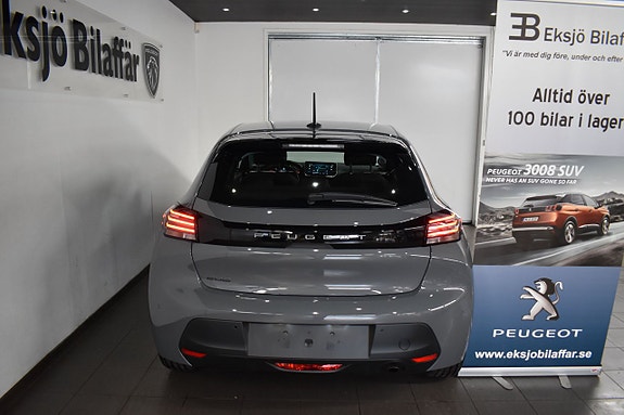 Peugeot 208 9 of 16