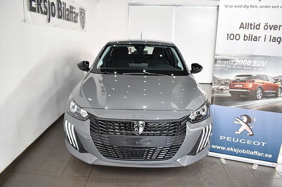 Peugeot 208 2 of 5