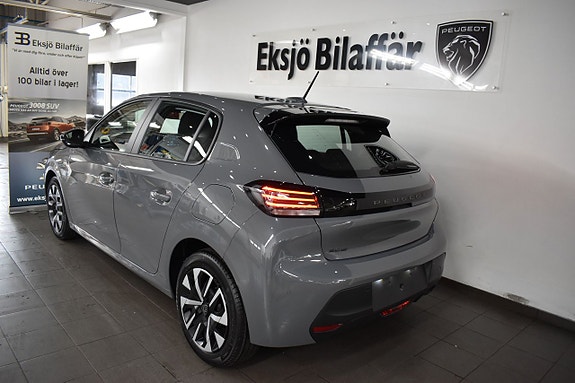 Peugeot 208 4 of 5