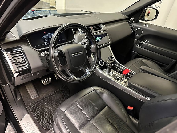 Land Rover Range Rover Sport 6 of 11
