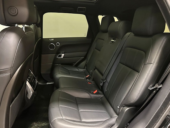 Land Rover Range Rover Sport 11 of 11